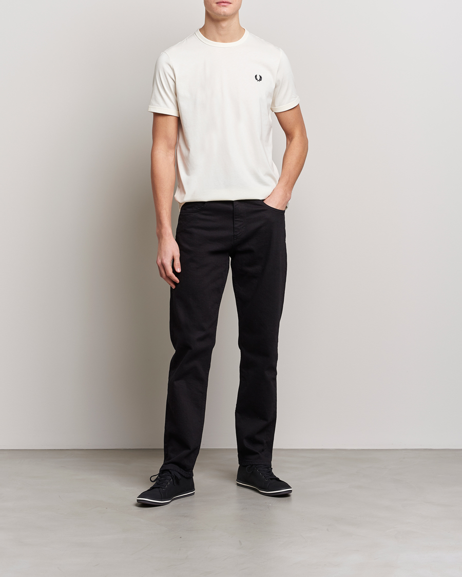Herre | T-Shirts | Fred Perry | Ringer T-Shirt Ecru