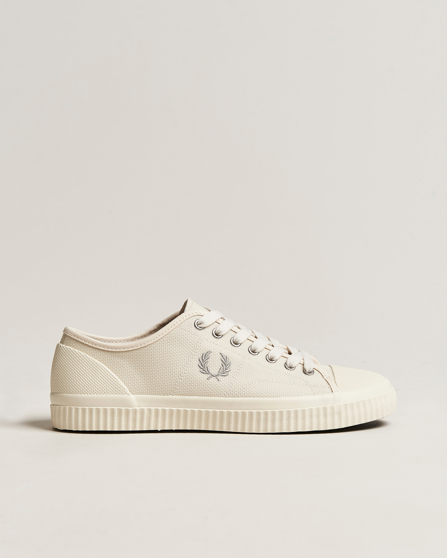 Herre | Fred Perry Hughes Low Canvas Sneaker Ecru | Fred Perry | Hughes Low Canvas Sneaker Ecru