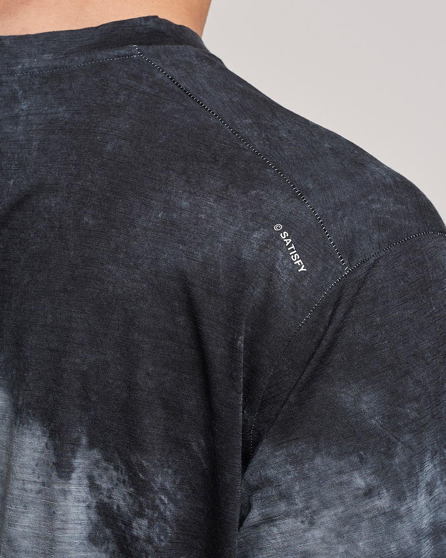 Herre | T-Shirts | Satisfy | CloudMerino T-Shirt Batik Black