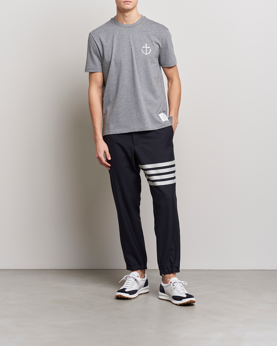 Herre | T-Shirts | Thom Browne | Anchor Embroidered T-Shirt Light Grey