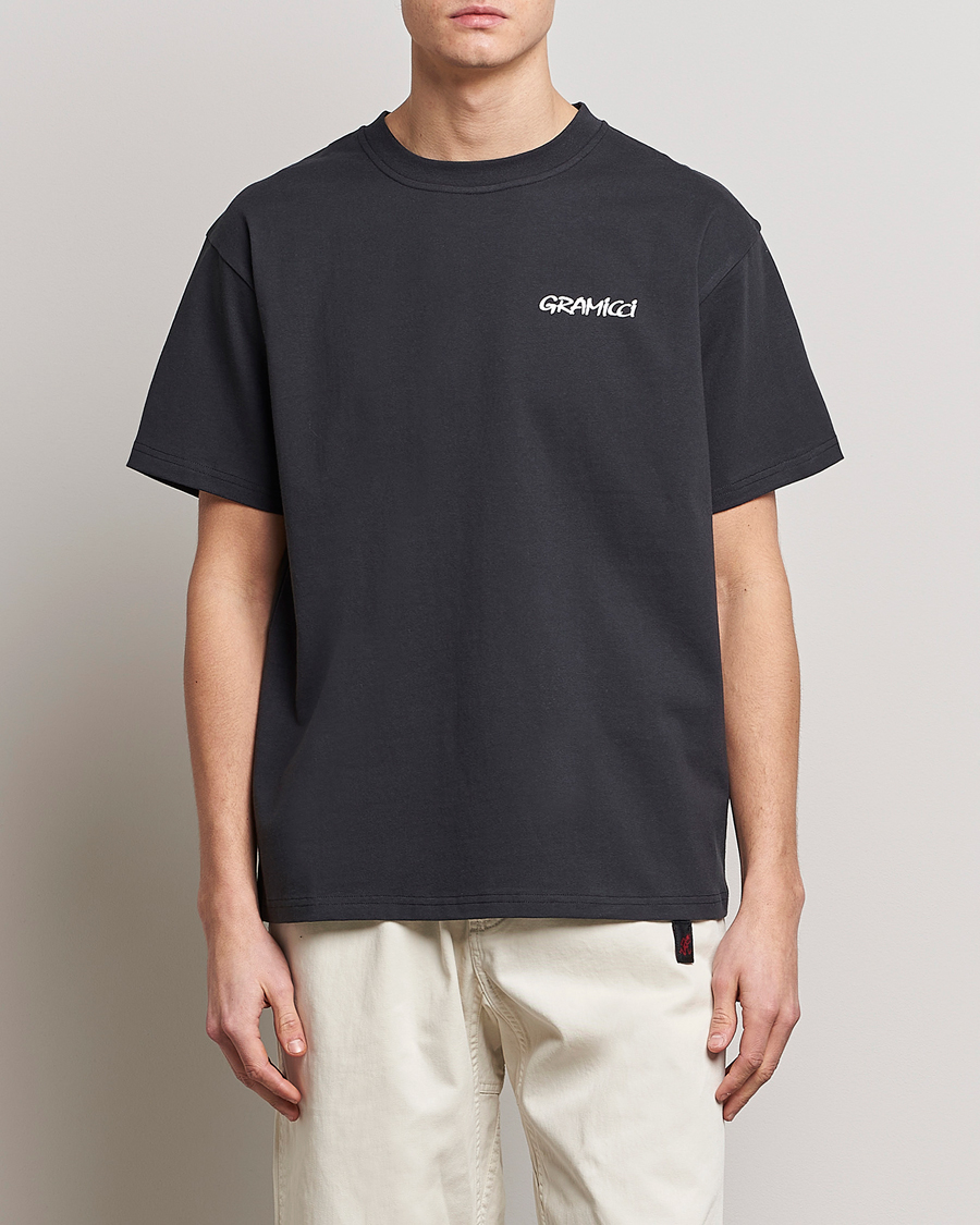 Herre | Gramicci | Gramicci | Organic Cotton Flower T-Shirt Vintage Black