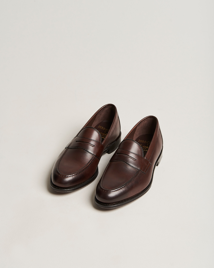 Herre | Business & Beyond | Loake 1880 | Hornbeam Eco Penny Loafer Walnut