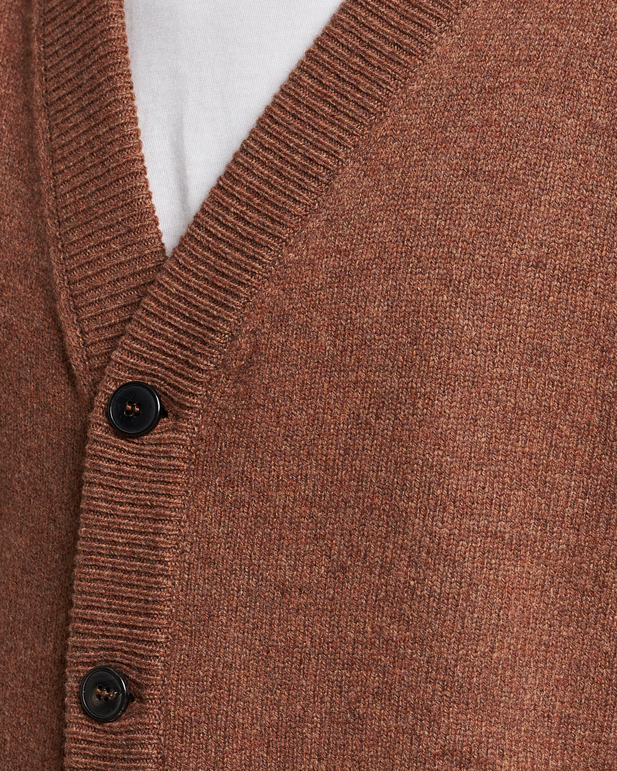 Herre | Gensere | Sunspel | Lambswool Cardigan Pecan