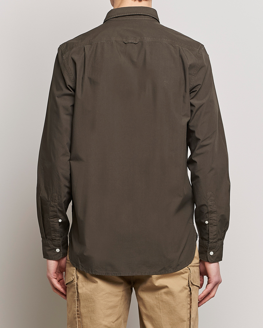 Herre | Skjorter | Woolrich | Poplin Garment Dyed Pocket Shirt Dark Green