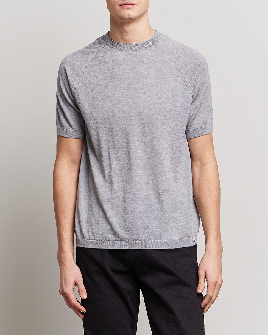 Herre |  | Peregrine | Knitted Wool T-Shirt Light Grey