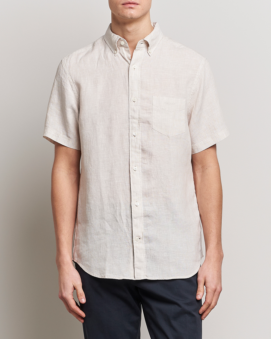 Herre | Kortermede skjorter | GANT | Regular Fit Striped Linen Short Sleeve Shirt Dry Sand
