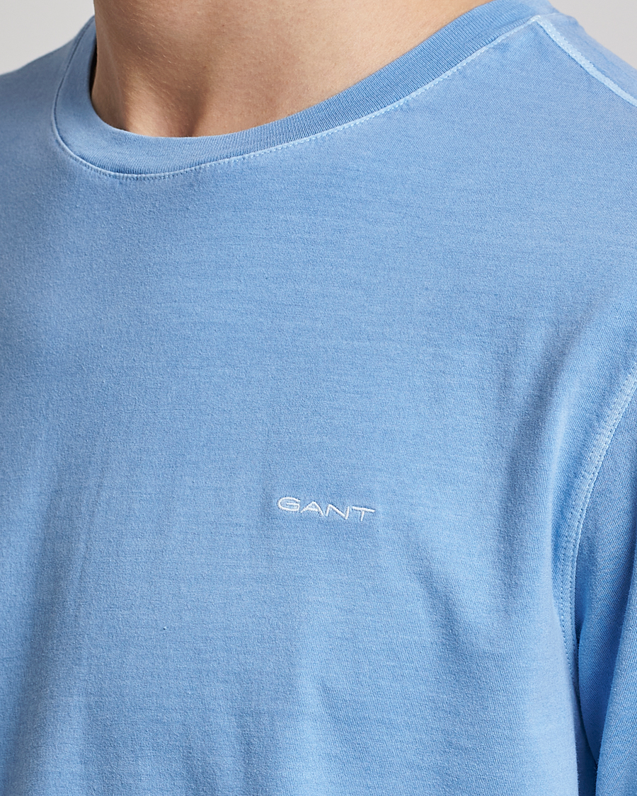 Herre | T-Shirts | GANT | Sunbleached T-Shirt Gentle Blue