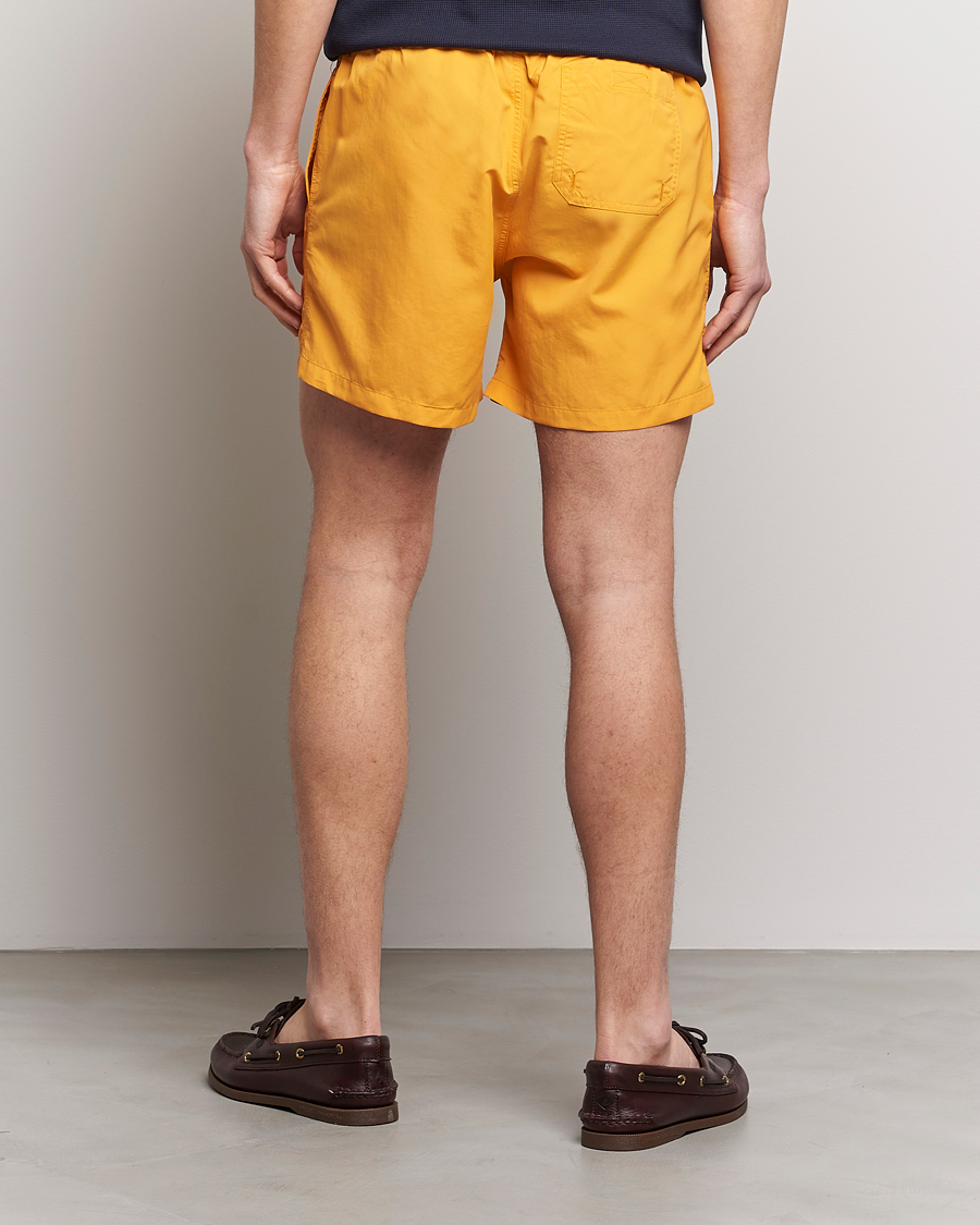 Herre | Badeshorts | GANT | Basic Swimshorts Dalia Orange