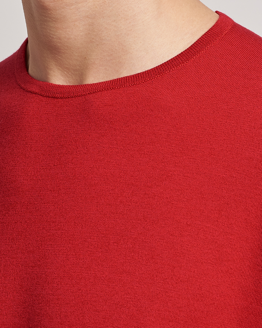 Herre | T-Shirts | John Smedley | Belden Wool/Cotton T-Shirt Ruby
