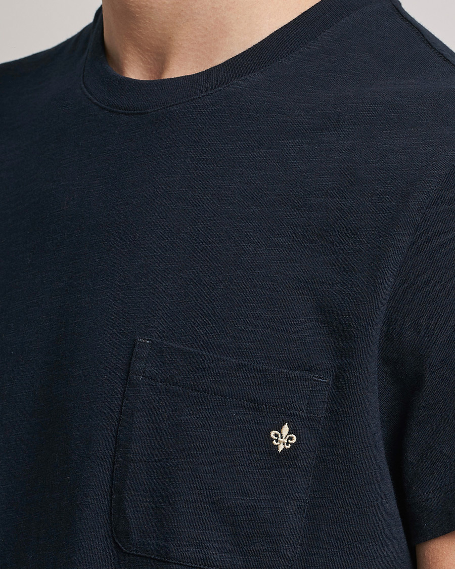 Herre | T-Shirts | Morris | Lily Slub Pocket Crew Neck Tee Navy