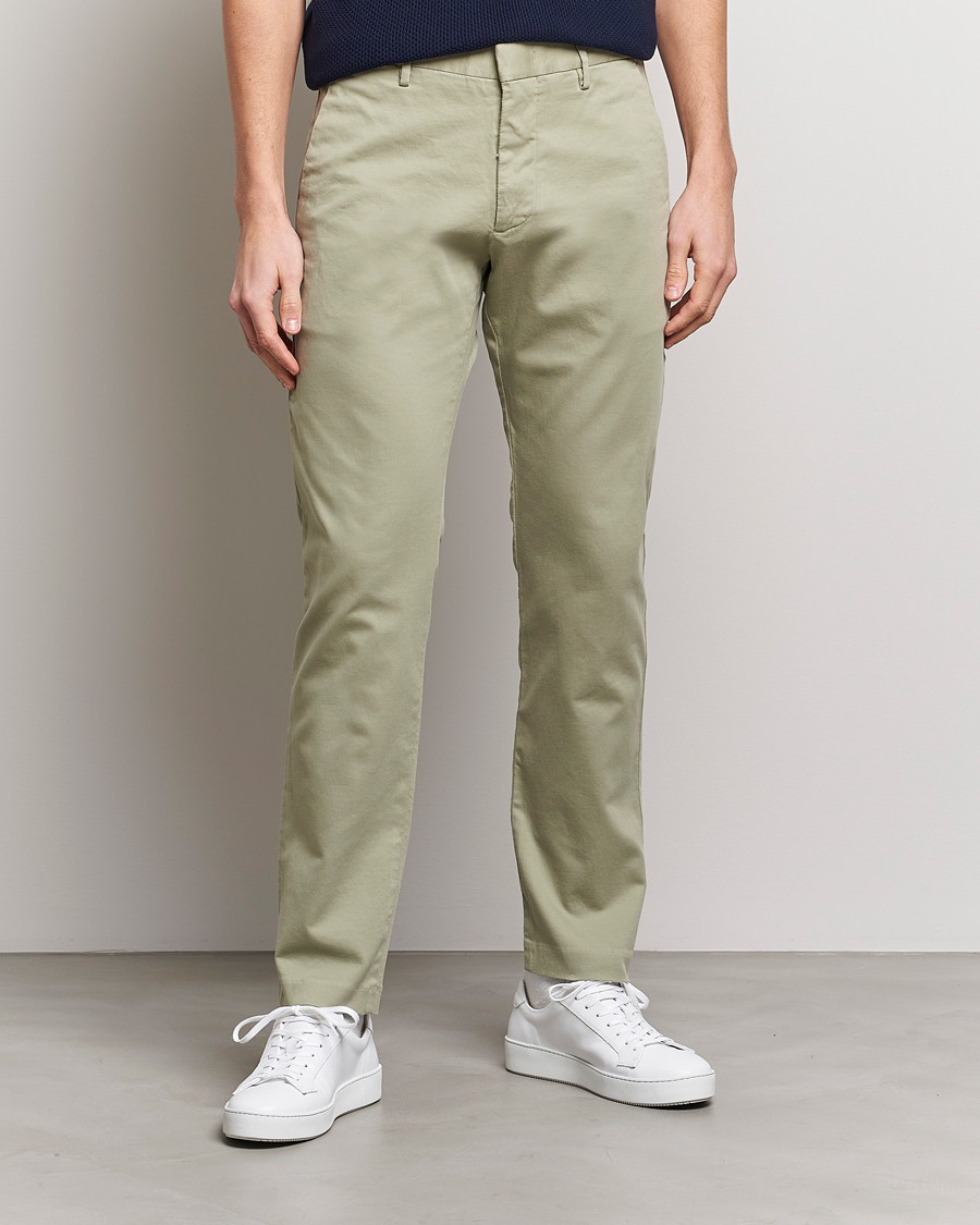 Herre | Bukser | NN07 | Theo Regular Fit Stretch Chinos Oil Green
