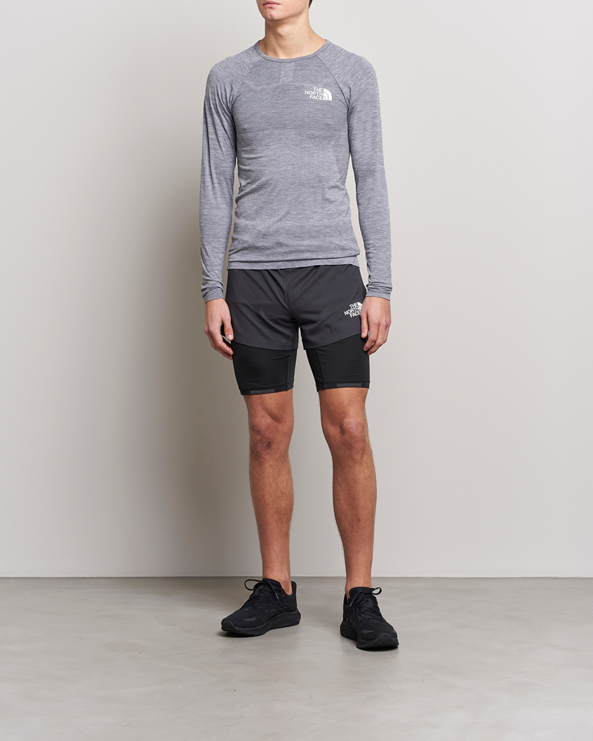 Herre | T-Shirts | The North Face | Mountain Athletics Long Sleeve Meld Grey Heather