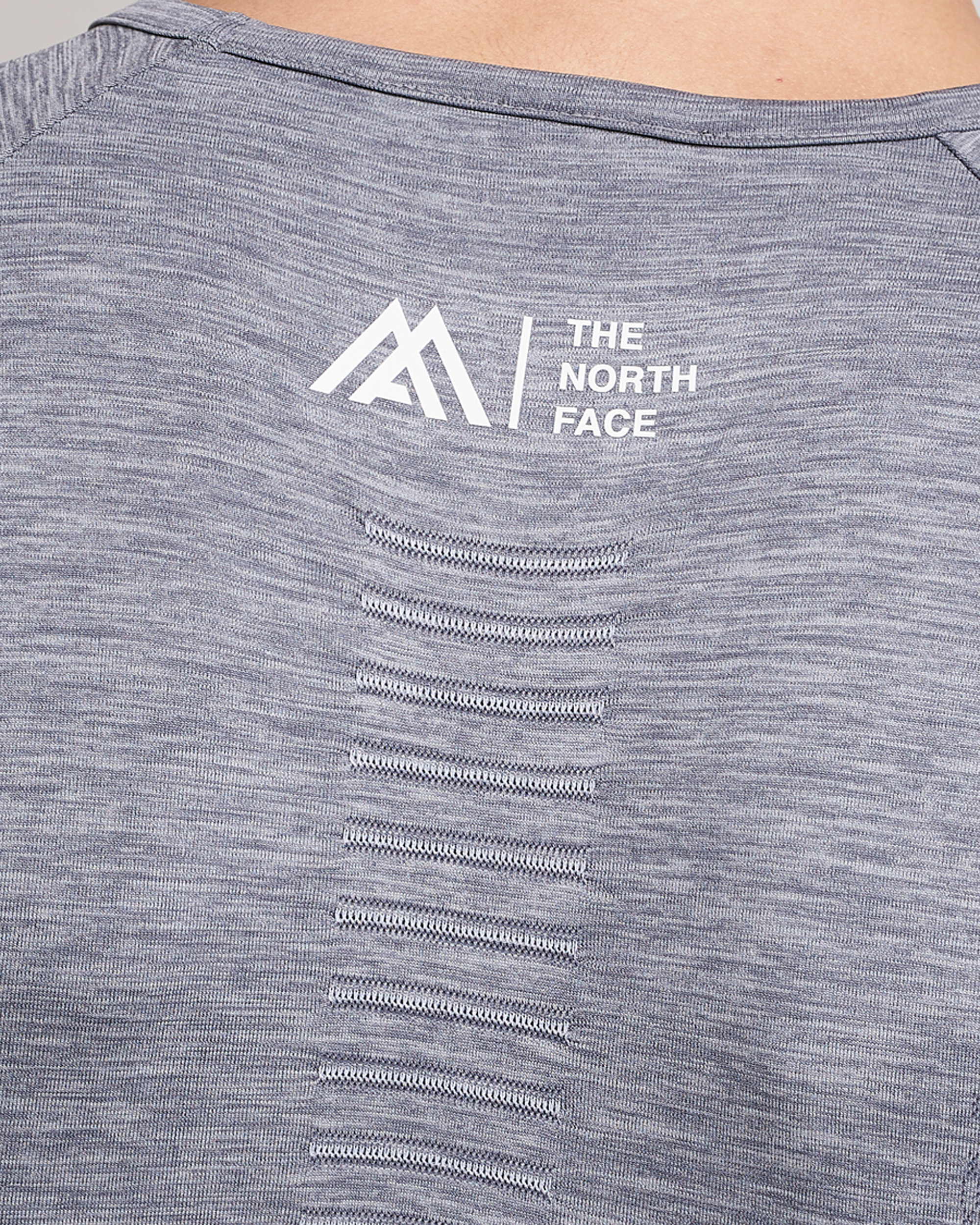 Herre | T-Shirts | The North Face | Mountain Athletics Long Sleeve Meld Grey Heather