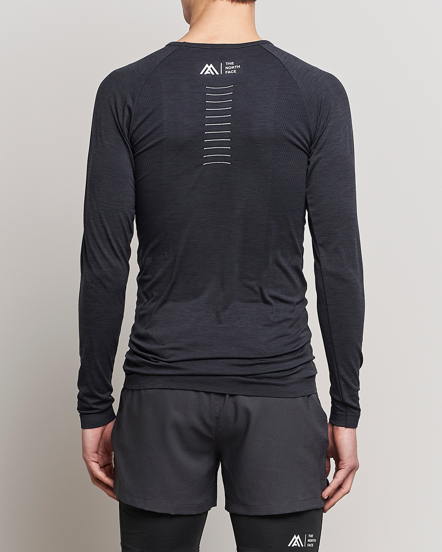 Herre | T-Shirts | The North Face | Mountain Athletics Long Sleeve Black