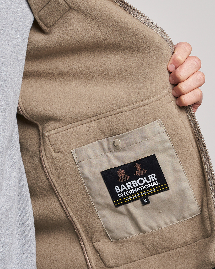 Herre | Gensere | Barbour International | Oak Fleece Gilet Concrete