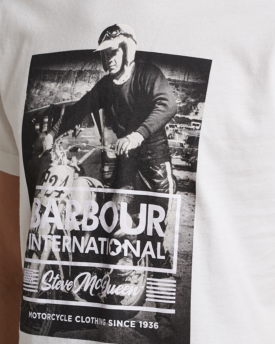 Herre | T-Shirts | Barbour International | Morris Steve McQueen Crew Neck T-Shirt Whisper White