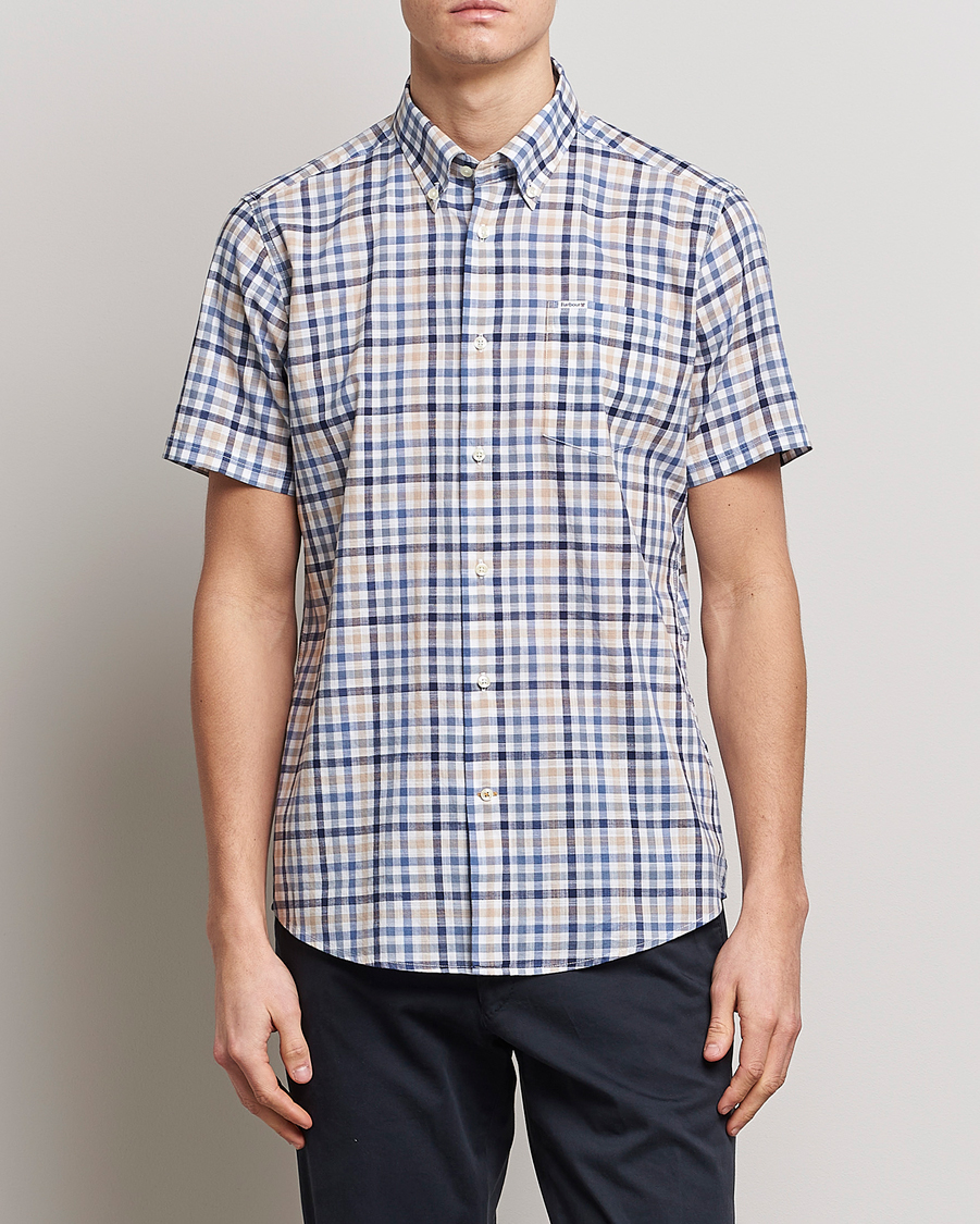 Herre | Kortermede skjorter | Barbour Lifestyle | Tailored Fit Kinson Short Sleeve Checked Shirt Stone