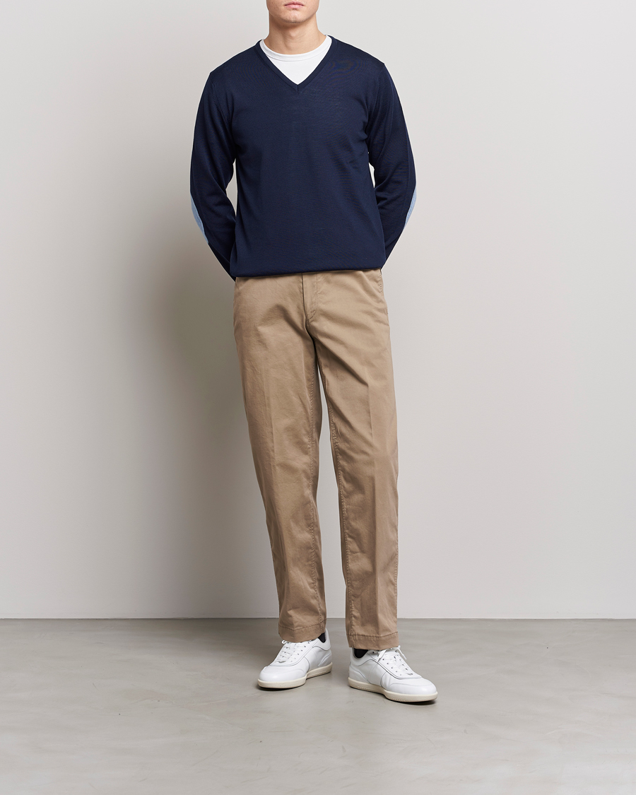 Herre | Gensere | Stenströms | Merino Patch V-Neck Navy/Light Blue