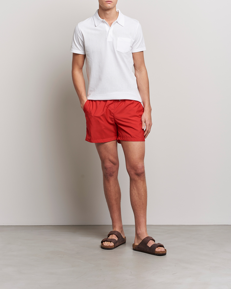 Herre | Badeshorts | The Resort Co | Classic Swimshorts Ruby Red