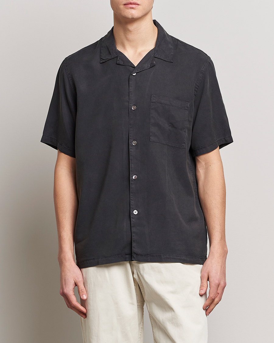 Herre | Skjorter | A Day's March | Yamu Short Sleeve Tencel Shirt Off Black