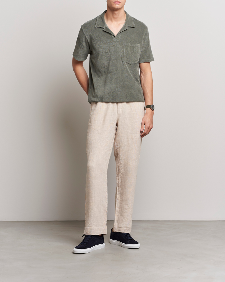 Herre | Pikéer | A Day's March | Terry Polo Dusty Green