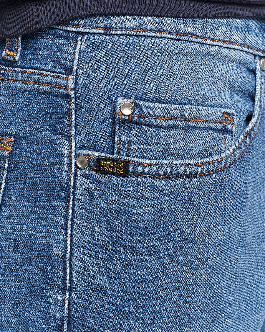 Herre | Jeans | Tiger of Sweden | Pistolero Stretch Cotton Jeans Light Blue