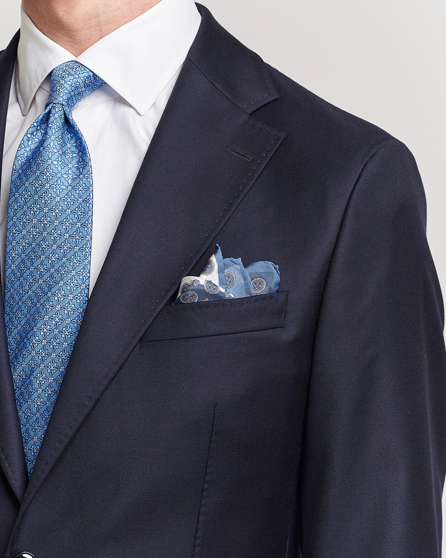 Herre | Eton Silk Four Faced Medallion Pocket Square Blue Multi | Eton | Silk Four Faced Medallion Pocket Square Blue Multi