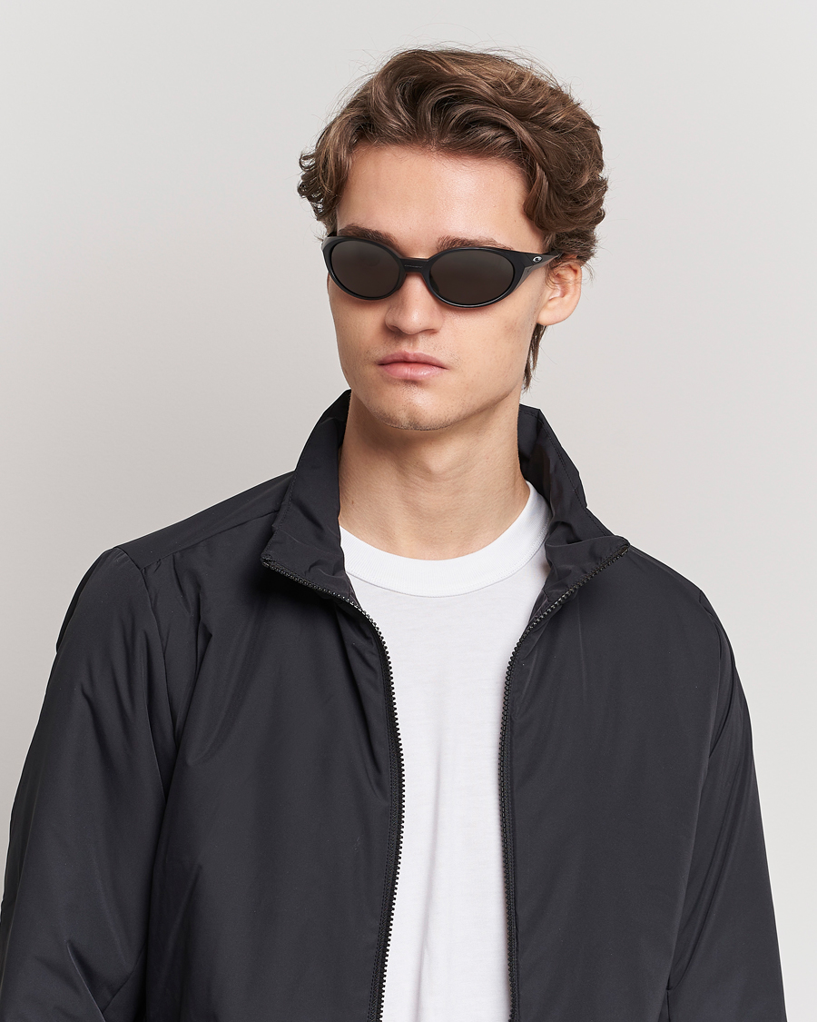 Men | Sunglasses | Oakley | Eye Jacket Redux Sunglasses Matte Black