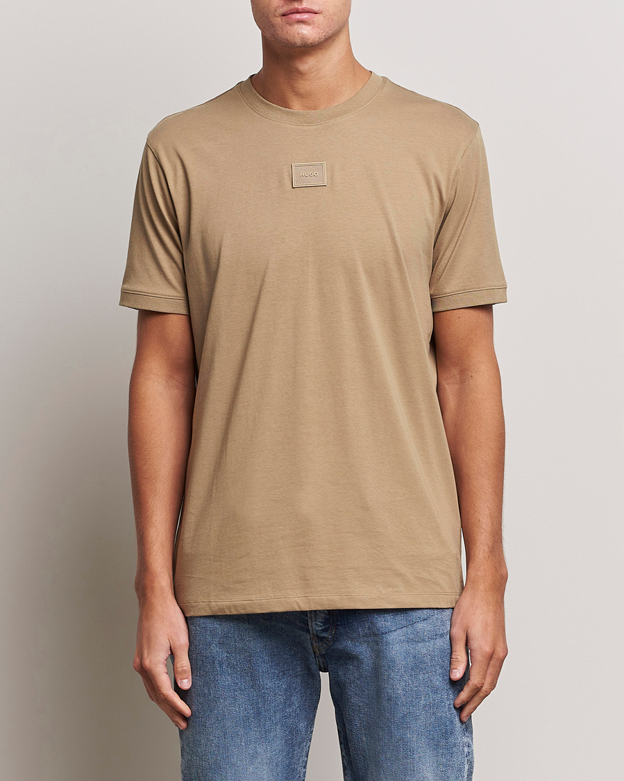 Herre | T-Shirts | HUGO | Diragolino Crew Neck T-Shirt Open Brown