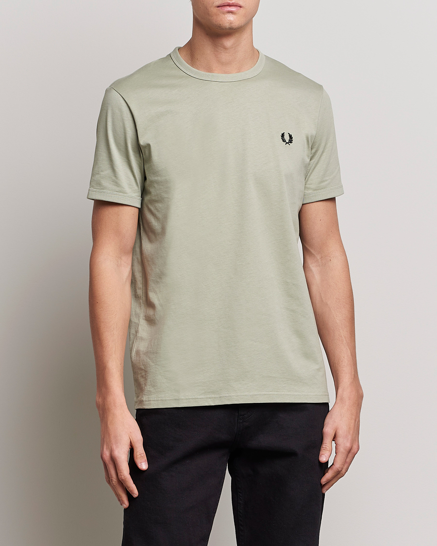 Herre | T-Shirts | Fred Perry | Ringer Cotton T-Shirt Seagrass