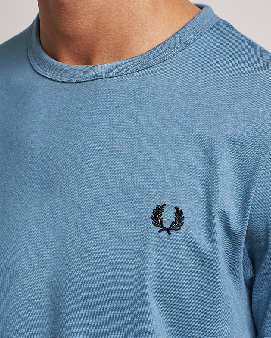 Herre | T-Shirts | Fred Perry | Ringer Cotton T-Shirt Ash Blue