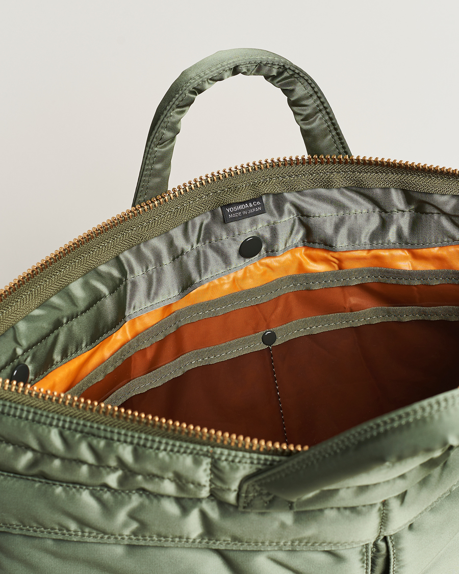Herre | Porter-Yoshida & Co. Tanker Short Helmet Bag Sage Green | Porter-Yoshida & Co. | Tanker Short Helmet Bag Sage Green