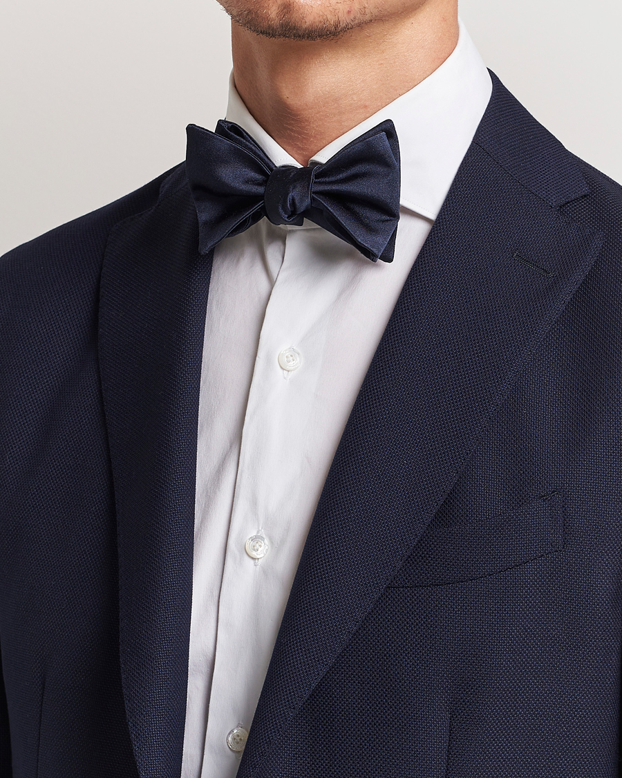 Herre | E. Marinella Silk Bow Tie Navy Satin | E. Marinella | Silk Bow Tie Navy Satin