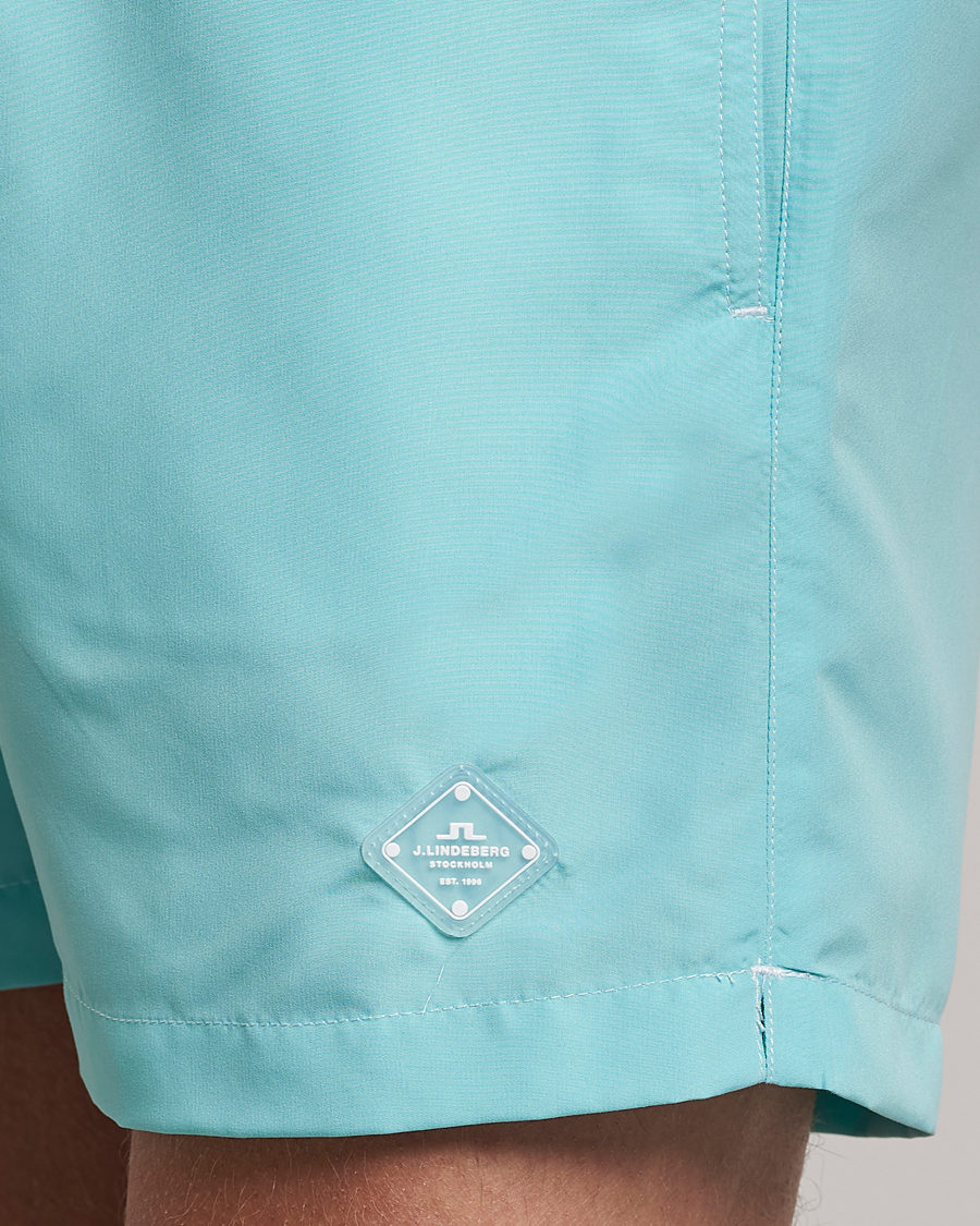Herre | Badeshorts | J.Lindeberg | Banks Solid Swimshorts Aqua Splash
