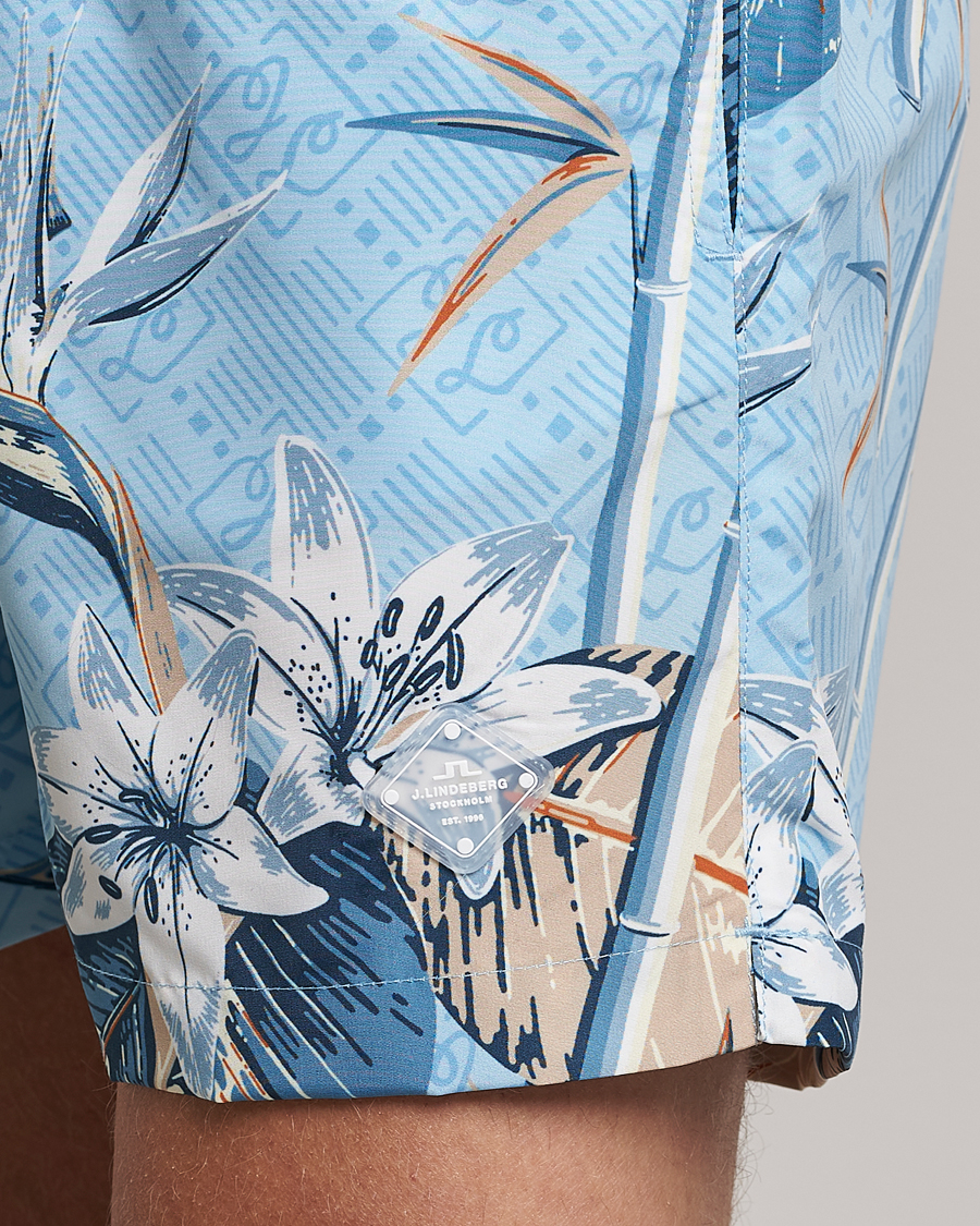 Herre | Badeshorts | J.Lindeberg | Banks Tropical Swimshorts Dream Blue