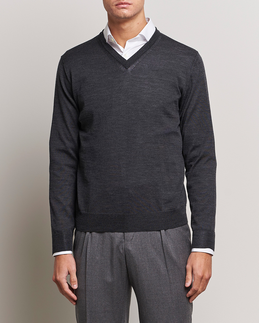 Herre | Pullovers v-hals | Canali | Merino Wool V-Neck Charcoal