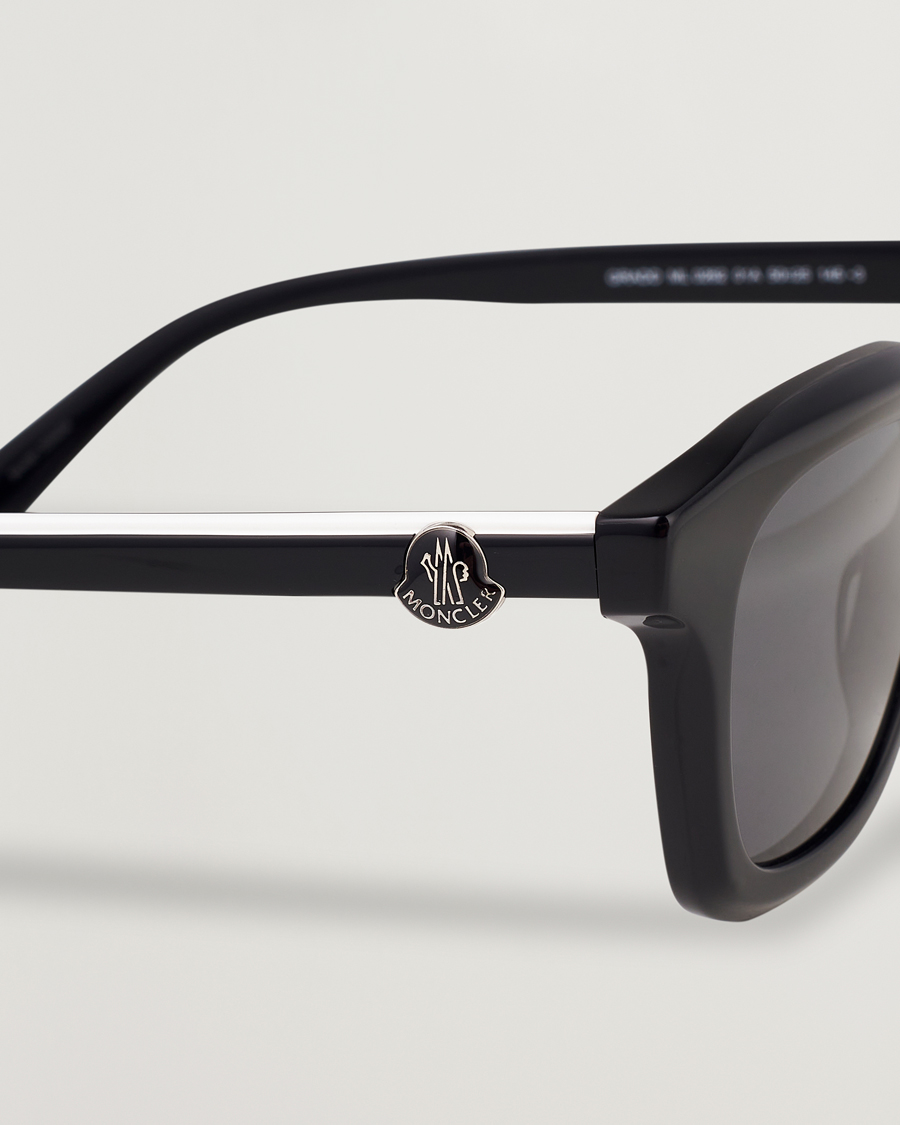 Herre | Moncler Lunettes Gradd Sunglasses Shiny Black/Smoke | Moncler Lunettes | Gradd Sunglasses Shiny Black/Smoke