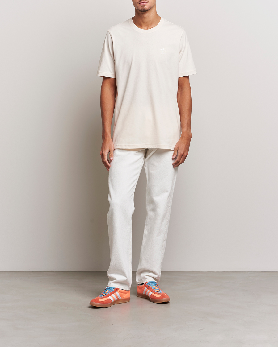 Herre | T-Shirts | adidas Originals | Essential Crew Neck T-Shirt Won White