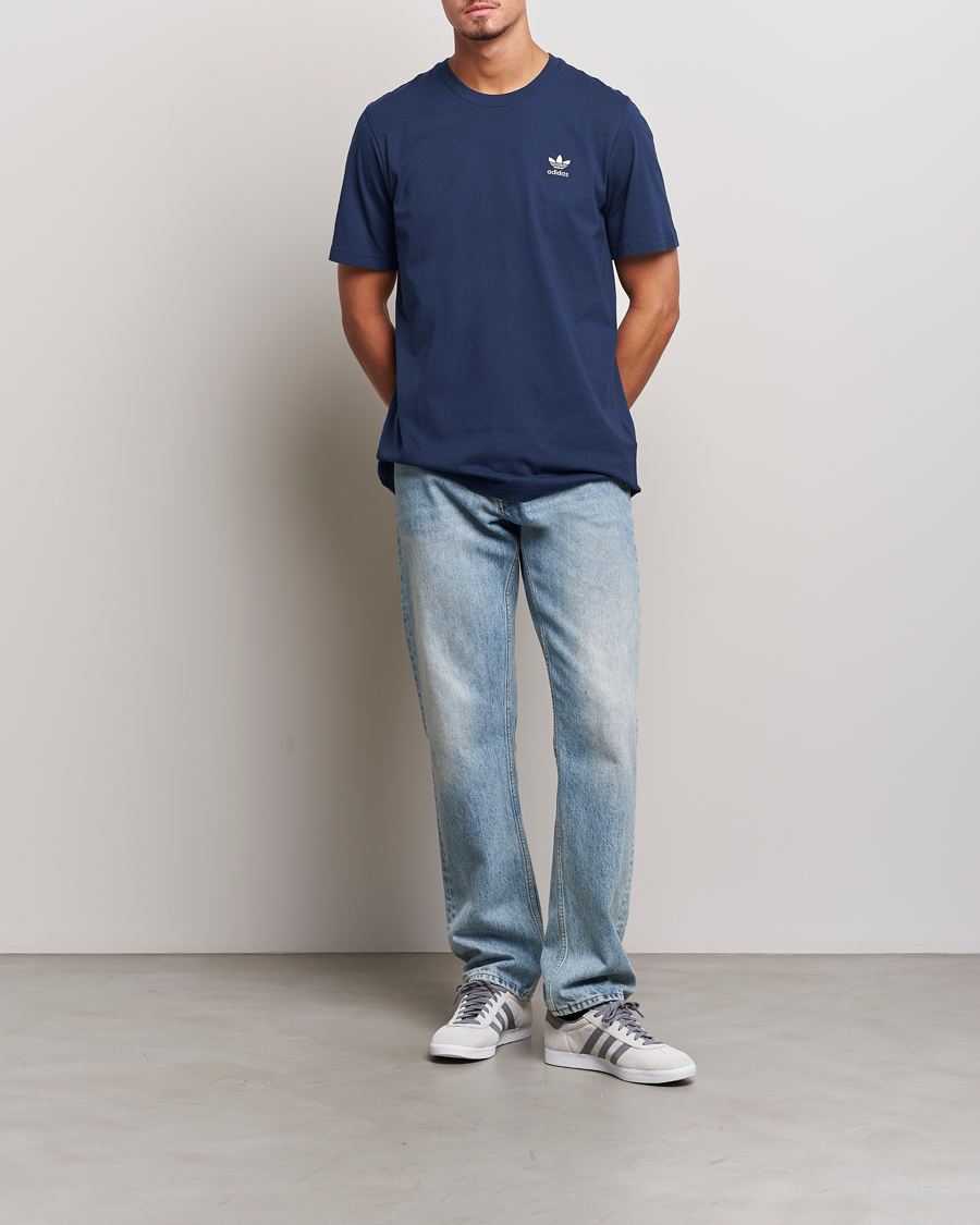 Herre | T-Shirts | adidas Originals | Essential Crew Neck T-Shirt Nindig