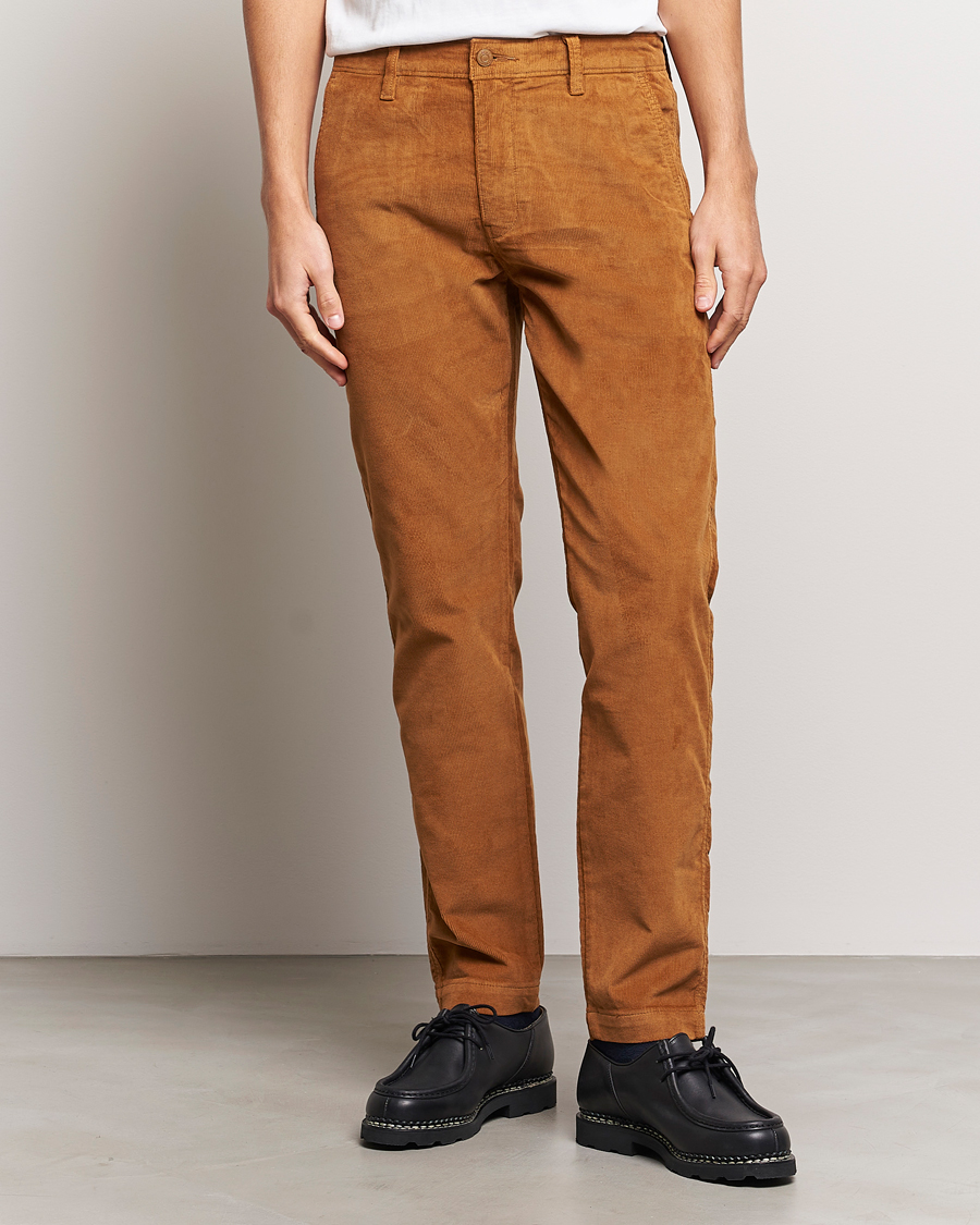 Herre | Bukser | Levi's | Garment Dyed Stretch Corduroy Chino Monks Robe