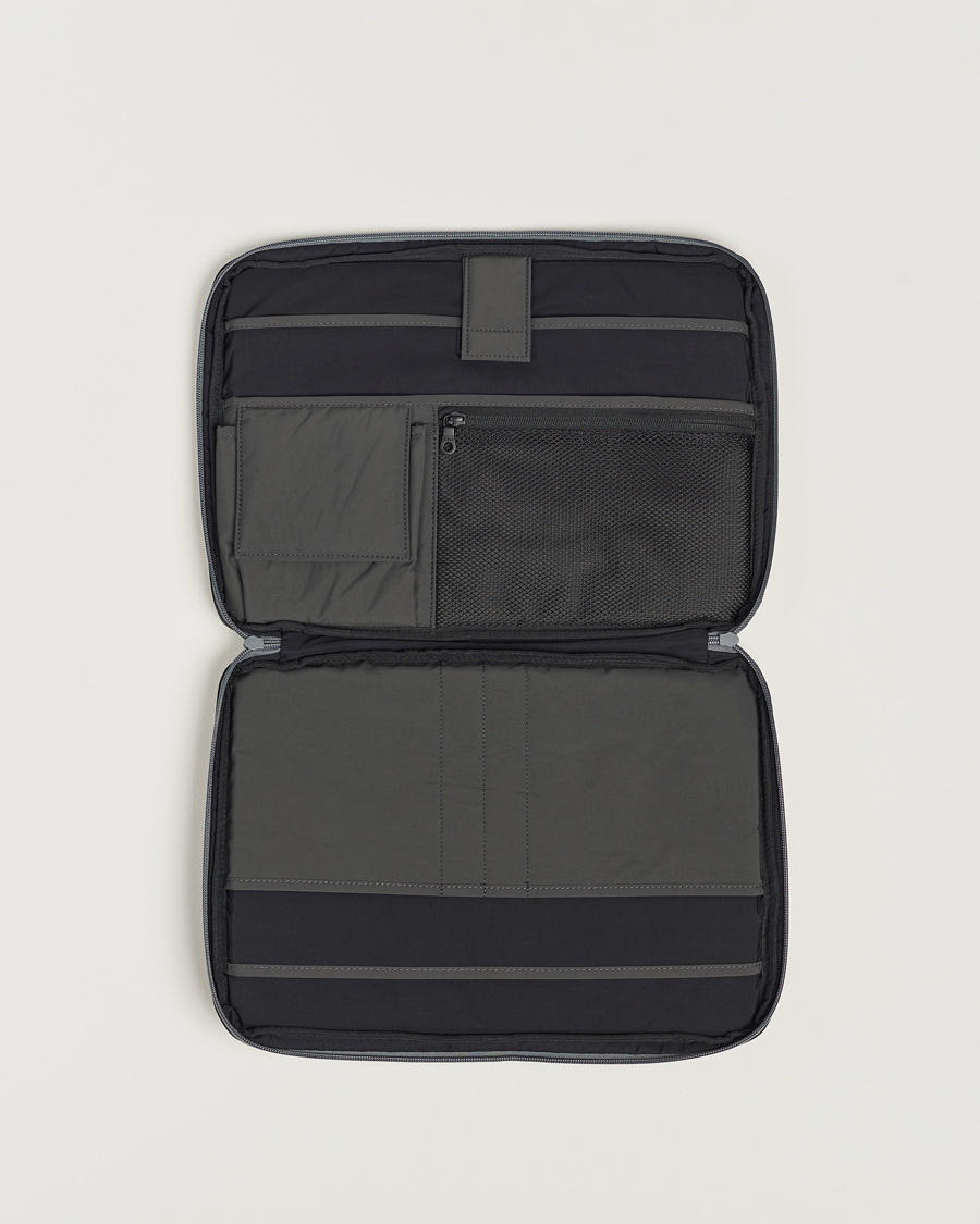 Herre | Vesker | mazi untitled | AM Case 02 Nylon Portfolio Grey