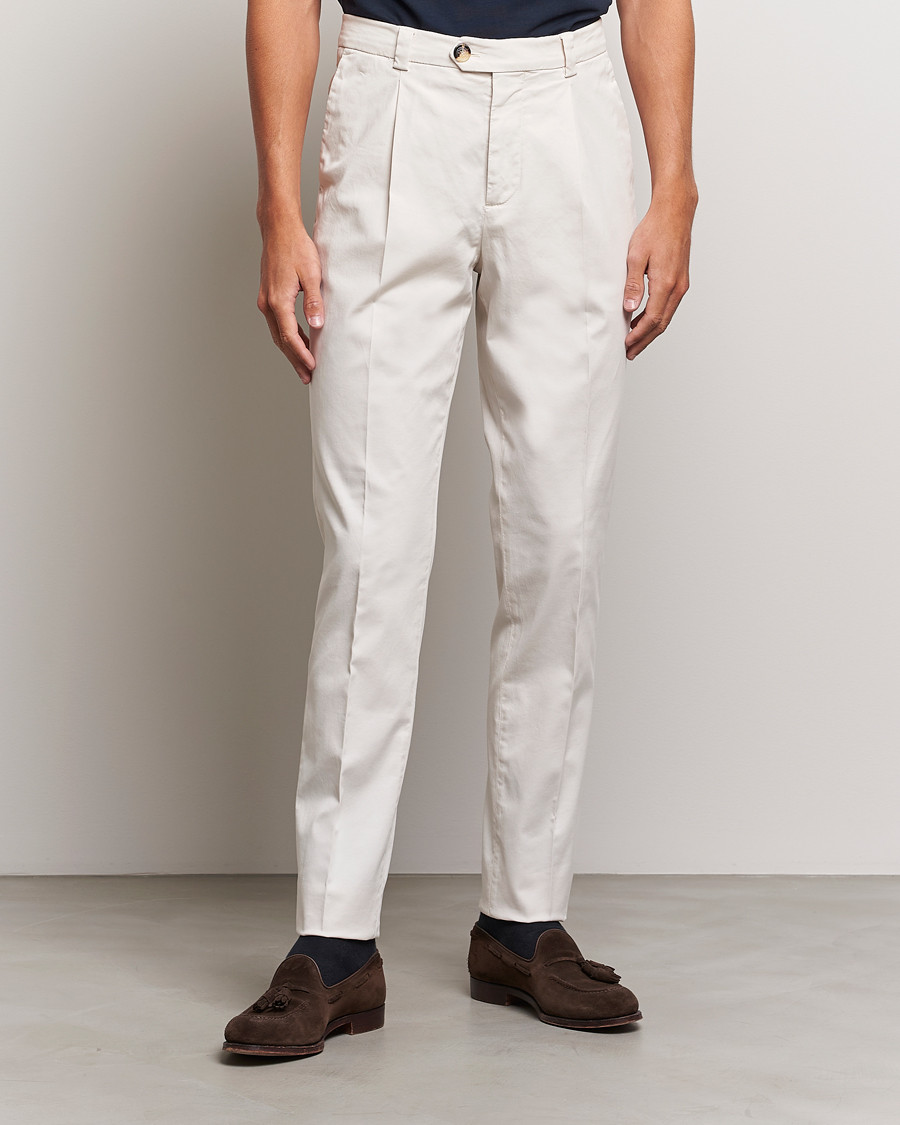 Herre |  | Brunello Cucinelli | Slim Fit Pleated Trousers Off White