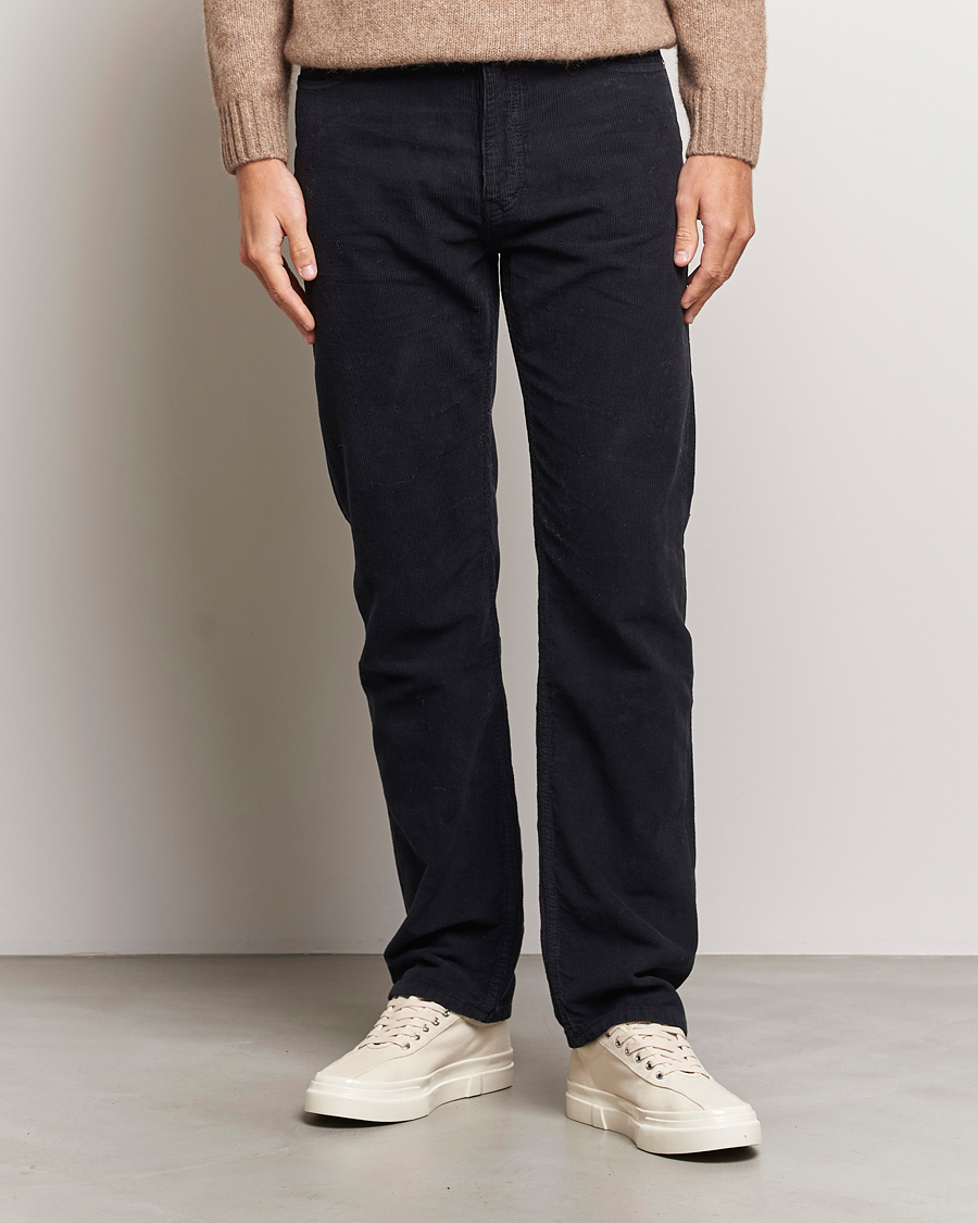 Herre | Cordfløyelsbukser | Filippa K | Straight Fit Garment Dyed Corduroy Pants Black
