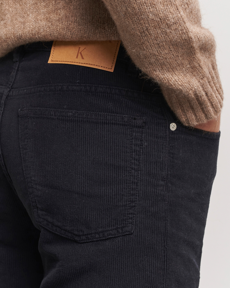 Herre | Bukser | Filippa K | Straight Fit Garment Dyed Corduroy Pants Black