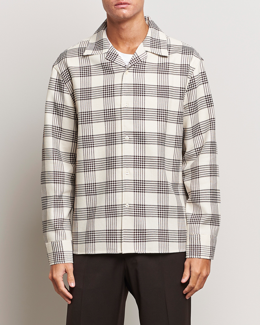 Herre | Skjorter | Filippa K | Waffle Checked Resort Shirt Dark Chocolate/White