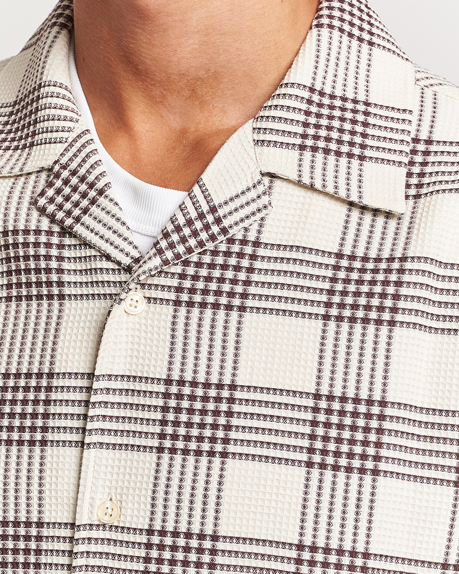 Herre | Skjorter | Filippa K | Waffle Checked Resort Shirt Dark Chocolate/White