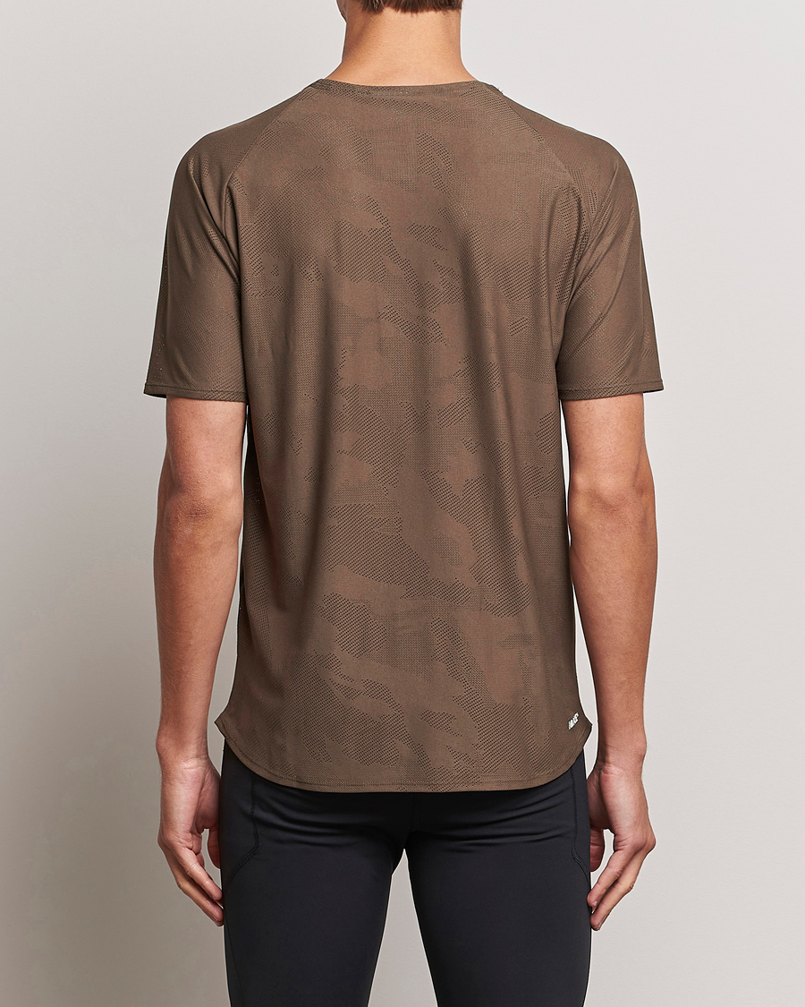 Herre | T-Shirts | New Balance Running | Q Speed Jacquard T-Shirt Dark Mushroom