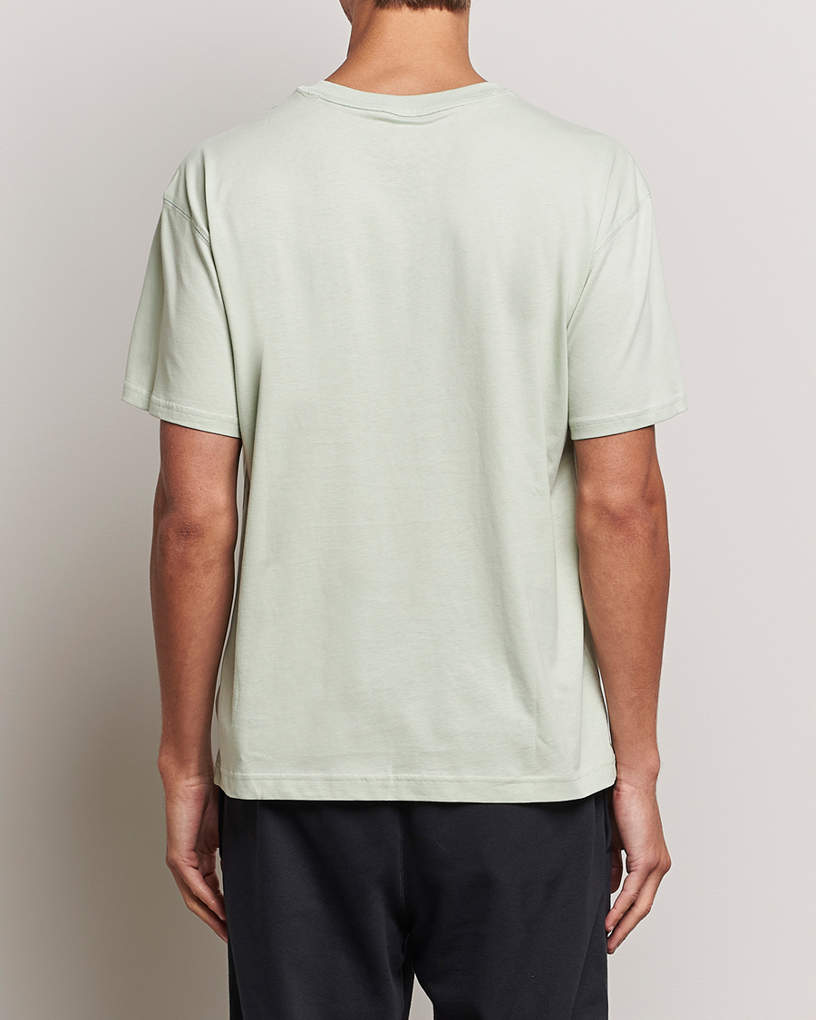 Herre | T-Shirts | New Balance | Essentials T-Shirt Sage