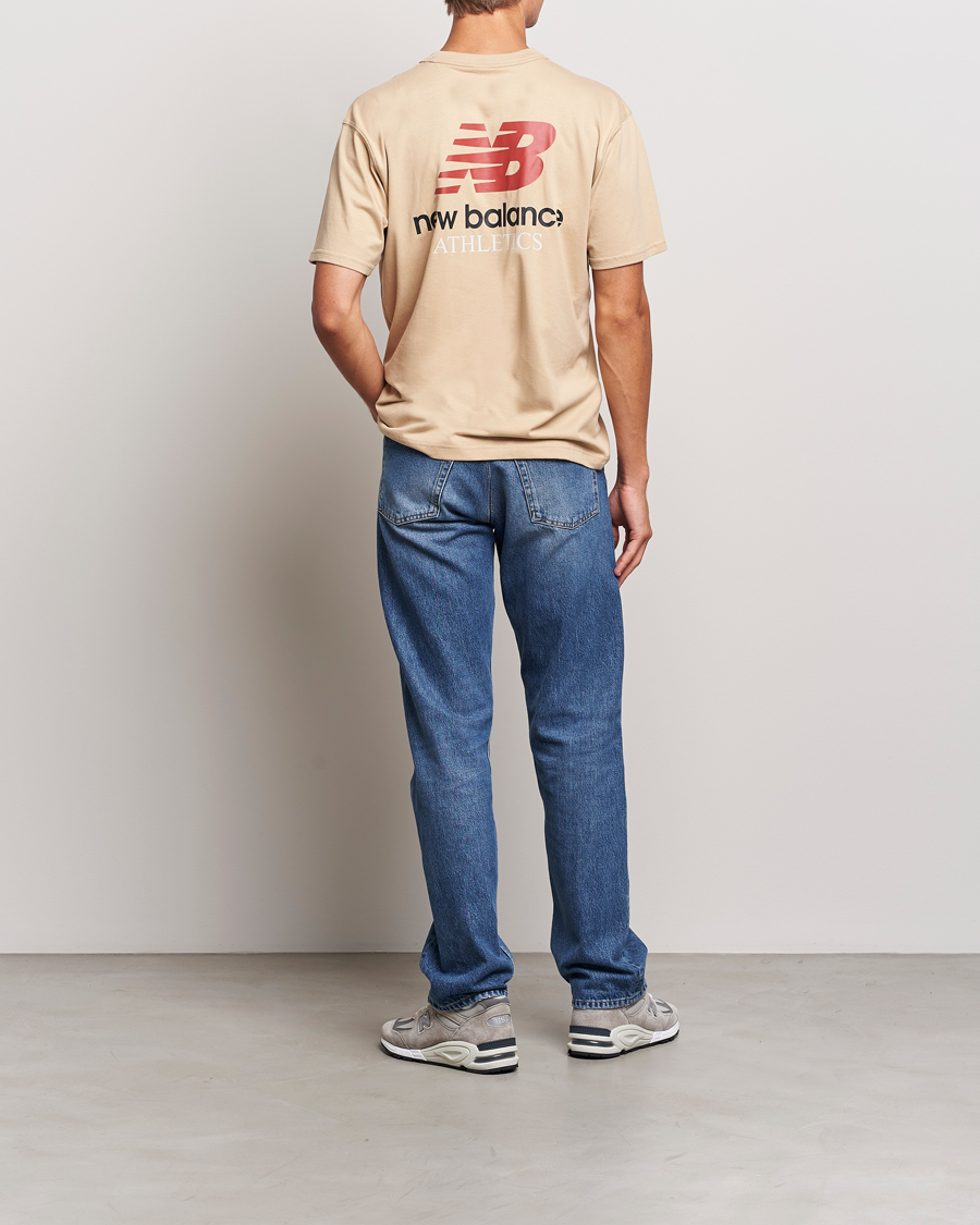 Herre | T-Shirts | New Balance | Athletics Graphic T-Shirt Incense