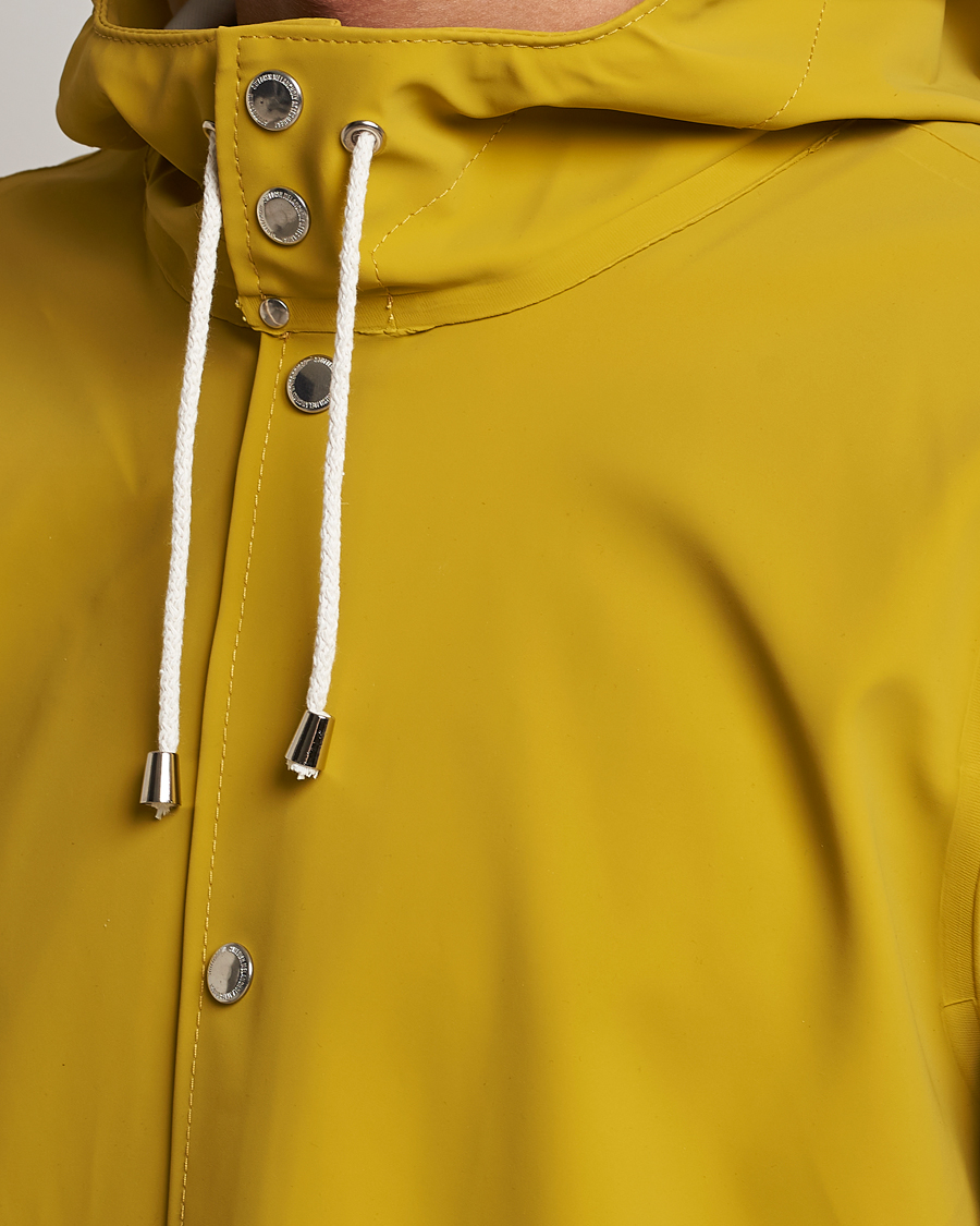 Herre | Jakker | Stutterheim | Stockholm Raincoat Suede Gold